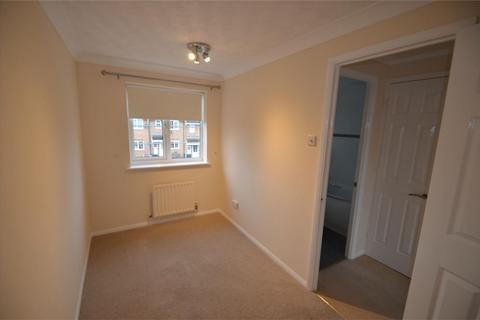 2 bedroom end of terrace house to rent, Elgar Drive, Shefford, Beds