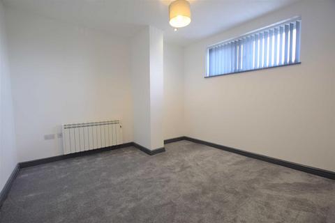 1 bedroom flat to rent, 161 Mossley Road, Ashton-Under-Lyne OL6