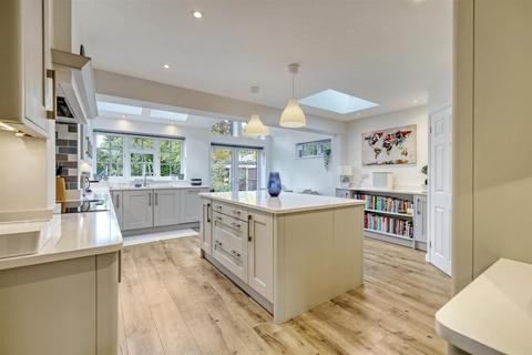 4 bedroom detached house for sale, Shenfield Place, Shenfield, Brentwood