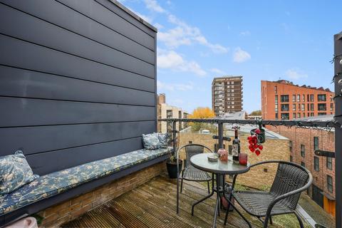 2 bedroom penthouse for sale, Hackney Road,Shoreditch, E2