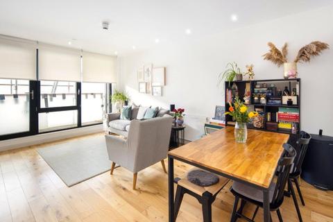 2 bedroom flat for sale, Regalia Point, 30 Palmers Road, Bethnal Green, London, E2