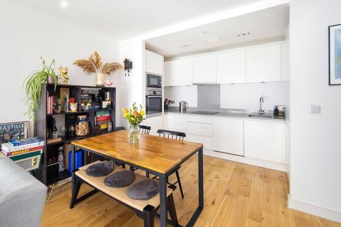 2 bedroom flat for sale, Regalia Point, 30 Palmers Road, Bethnal Green, London, E2