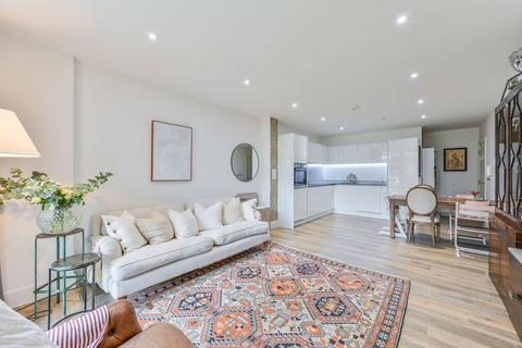 2 bedroom flat for sale, Butler Court, Hyde Lane, Battersea, London, SW11