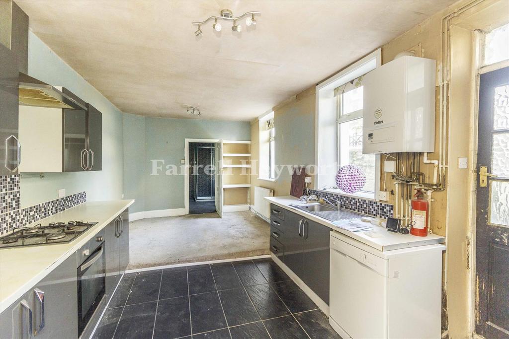 Kitchen dining room