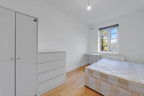 4 bedroom flat to rent, Cowley Street, Brixton, London, SW9