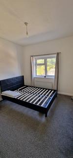 1 bedroom in a house share to rent, Gainsborough Road, Dagenham RM8