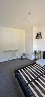 1 bedroom in a house share to rent, Gainsborough Road, Dagenham RM8