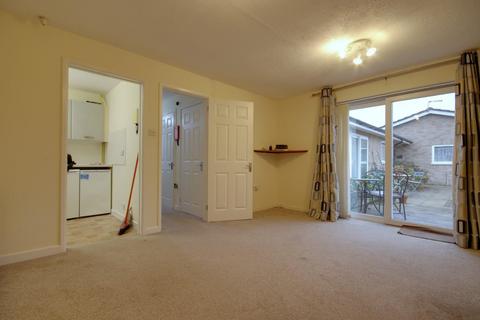 1 bedroom bungalow to rent, Gorsley,