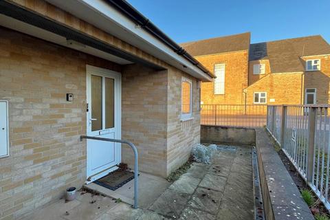 1 bedroom bungalow to rent, Gorsley,