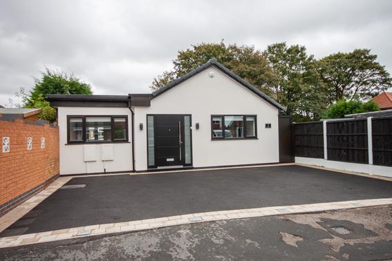 IMG 2284 - 1 Roman Close - Reduced.jpg