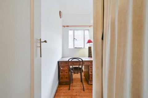 1 bedroom flat for sale, University Street, Bloomsbury, London, WC1E