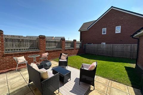 3 bedroom detached house for sale, Holmes Drive, Hebburn, NE31