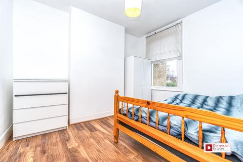 4 bedroom terraced house to rent, Coopersale Road, Homerton, Hackney, E9