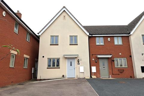 3 bedroom end of terrace house to rent, Venns Lane, Hereford