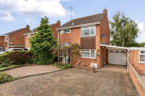 3 bedroom detached house for sale, Shrubbery Road, Drakes Broughton WR10