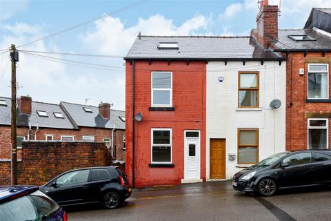 3 bedroom end of terrace house to rent, Vernon Terrace, Crosspool, Sheffield