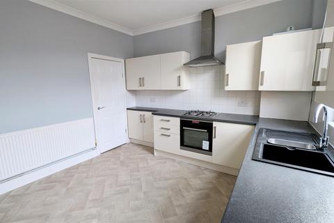 3 bedroom end of terrace house to rent, Vernon Terrace, Crosspool, Sheffield