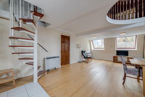 2 bedroom flat to rent, St. Michael's Court, St. Leonards Road, London