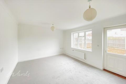 3 bedroom townhouse to rent, Morton Way Maidstone ME15