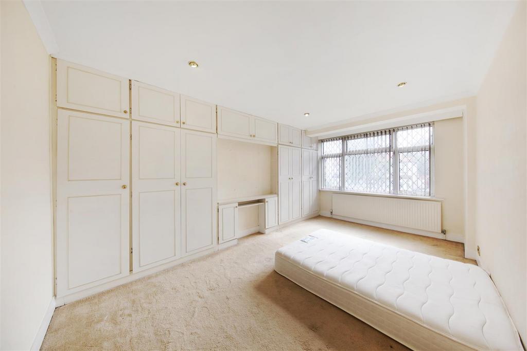 98 Carlton Avenue West - z Xv Ejjb F1 K09 Nxxqeoi I.jpg