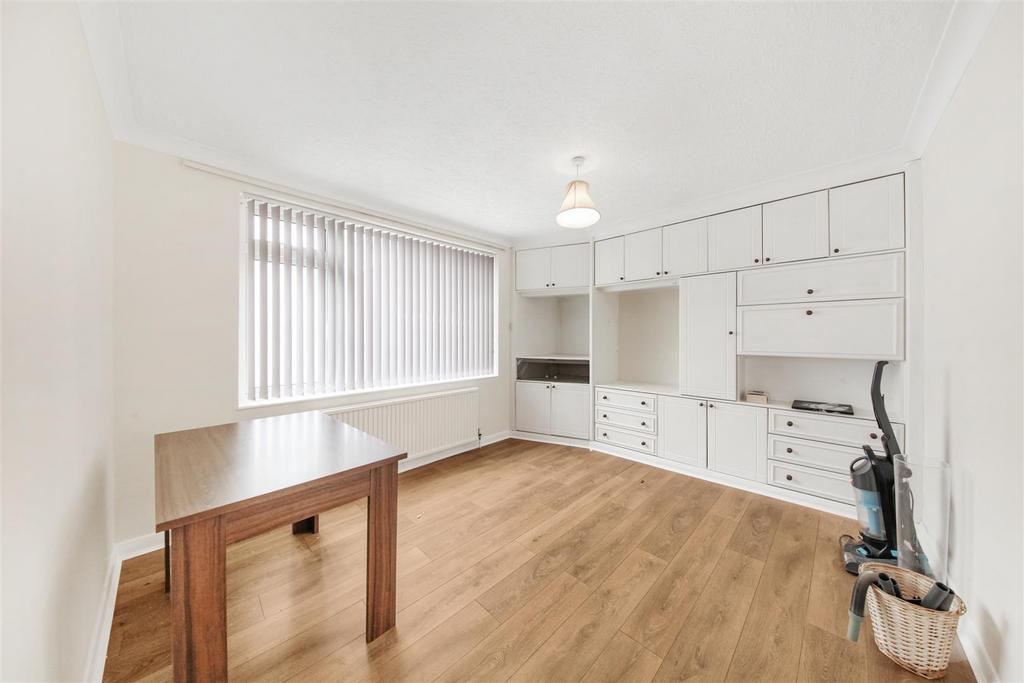 98 Carlton Avenue West - KPl RL2z8 ZPVo DZ5pl Xx O.jpg