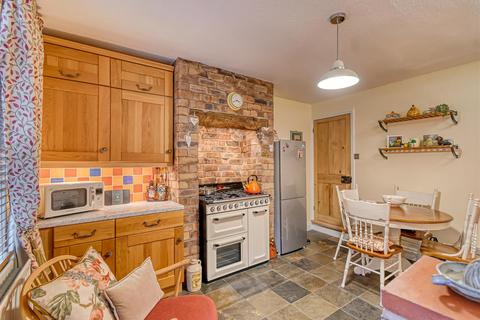 2 bedroom terraced house for sale, 7 Cliff Road, Bridgnorth