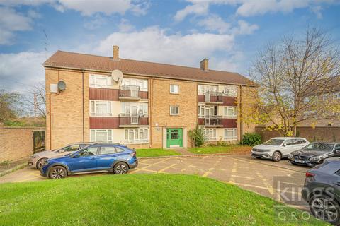 3 bedroom flat for sale, Mayfield Crescent, Edmonton, N9