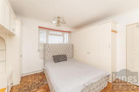 100 Mayfield Crescent, London, N9 7NJ