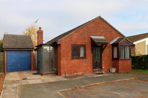 2 bedroom detached bungalow to rent, Lester Drive, Haddenham Ely CB6