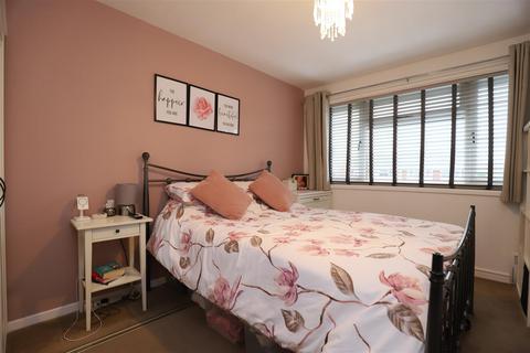 3 bedroom terraced house for sale, Bedgebury Close, Maidstone