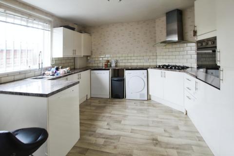 132 Middleton Road, Morley, Leeds, LS27 8DH
