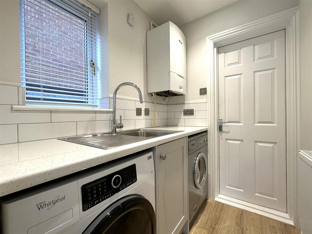 Utility Room 423