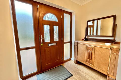 3 bedroom bungalow for sale, Warrington Road, Fawdon, Newcastle Upon Tyne, NE3