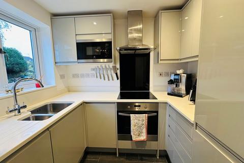 2 bedroom terraced house to rent, Statham Court, Bracknell, RG42