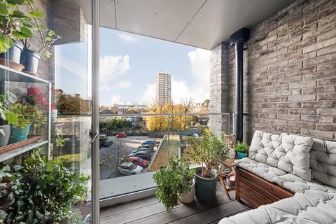 2 bedroom apartment for sale, Woods Road, Peckham, SE15