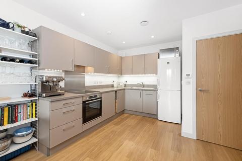 2 bedroom apartment for sale, Woods Road, Peckham, SE15