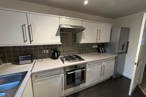 3 bedroom terraced house to rent, Adamson Gardens, Didsbury