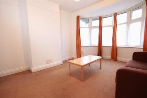 1 bedroom apartment to rent, Grosvenor Crescent, Kingsbury, NW9