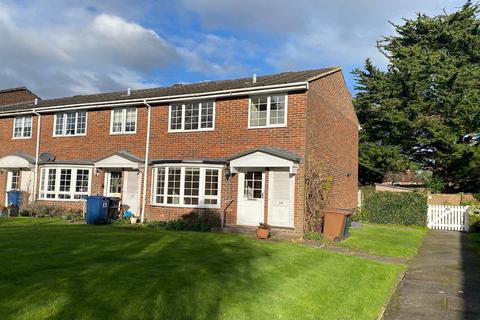 3 bedroom end of terrace house to rent, Oaklands, Haslemere, GU27