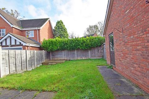 12 Blossom Drive, Bromsgrove, B61 0UF