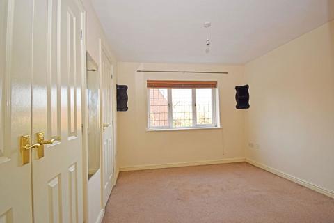 12 Blossom Drive, Bromsgrove, B61 0UF