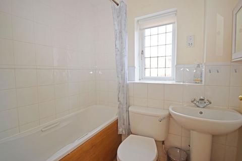12 Blossom Drive, Bromsgrove, B61 0UF