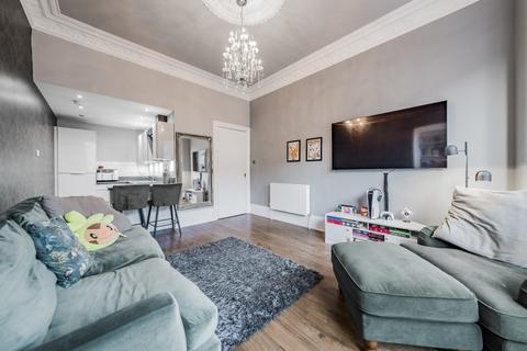 2 bedroom flat for sale, Kilmarnock Road, Flat 3/2, Shawlands, Glasgow, G43 2XS