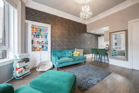 2 bedroom flat for sale, Kilmarnock Road, Flat 3/2, Shawlands, Glasgow, G43 2XS