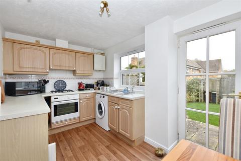 30 Beechfield Close, Stone Cross, Pevensey, BN24 5FH