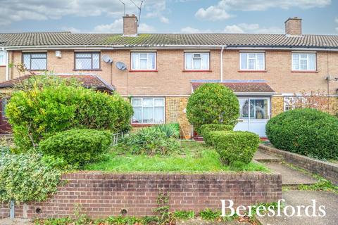 3 bedroom terraced house for sale, Roseberry Gardens, Upminster, RM14