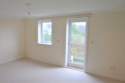 2 bedroom flat to rent, Rousdown Road, Torquay TQ2