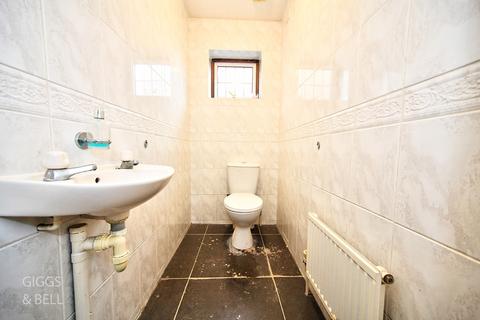 14 Clinton Avenue, Luton, LU2 7LT