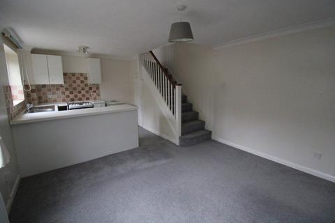 1 bedroom house to rent, Southern Way, Farnham GU9