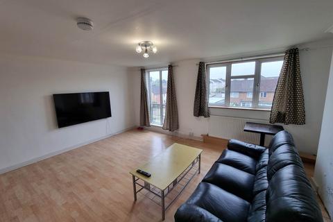 2 bedroom flat for sale, Aston Way, Potters Bar